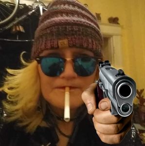 Meet your Posher, Bobbi